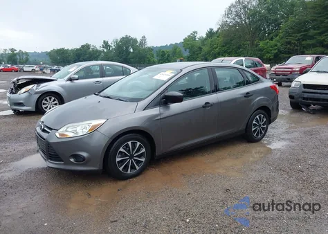 2013 Ford Focus S z USA, uszkodzony, nr VIN 1FADP3E20DL360890